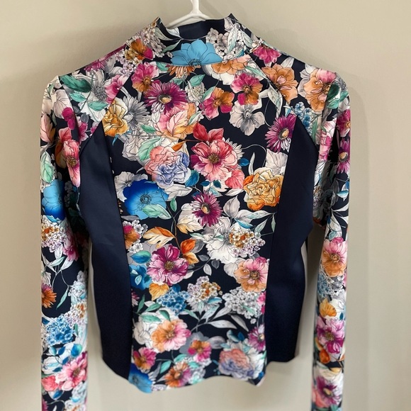 Johnny Was Fall Dance Fitted Athletic Jacket - Blue Floral - Size Small - Picture 6 of 13